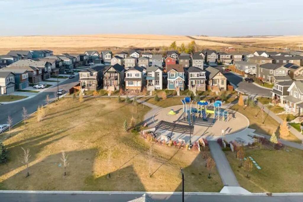 Cozy Suites In Calgary Area Balzac 外观 照片