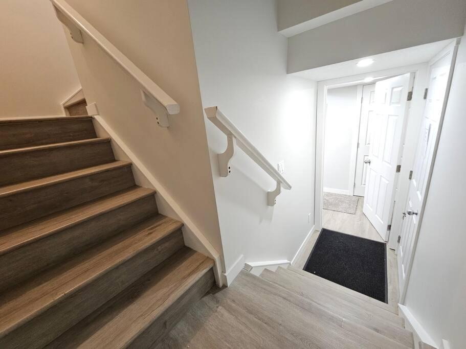 Cozy Suites In Calgary Area Balzac 外观 照片