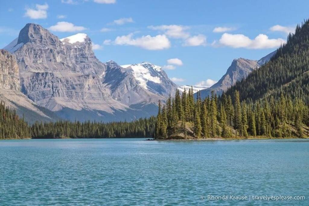 Cozy Suites In Calgary Area Balzac 外观 照片